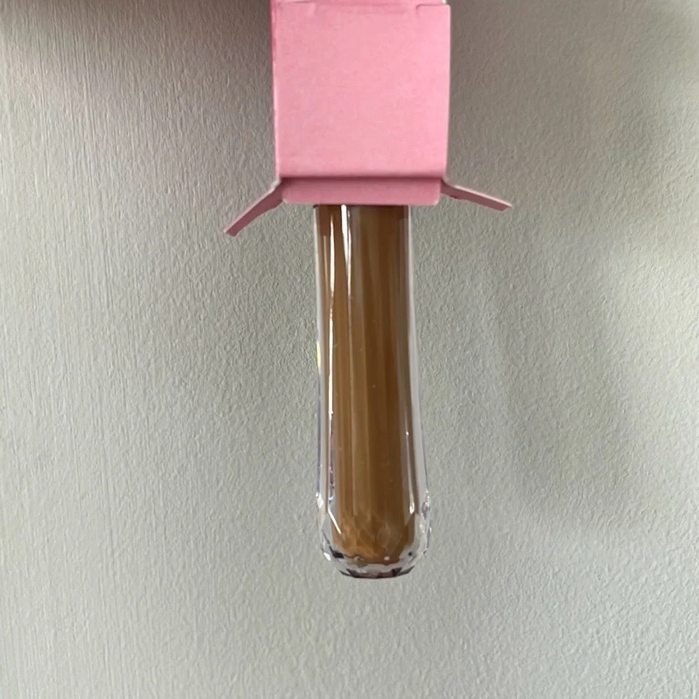 Jeffrey Star Magic Star Concealer C20.5